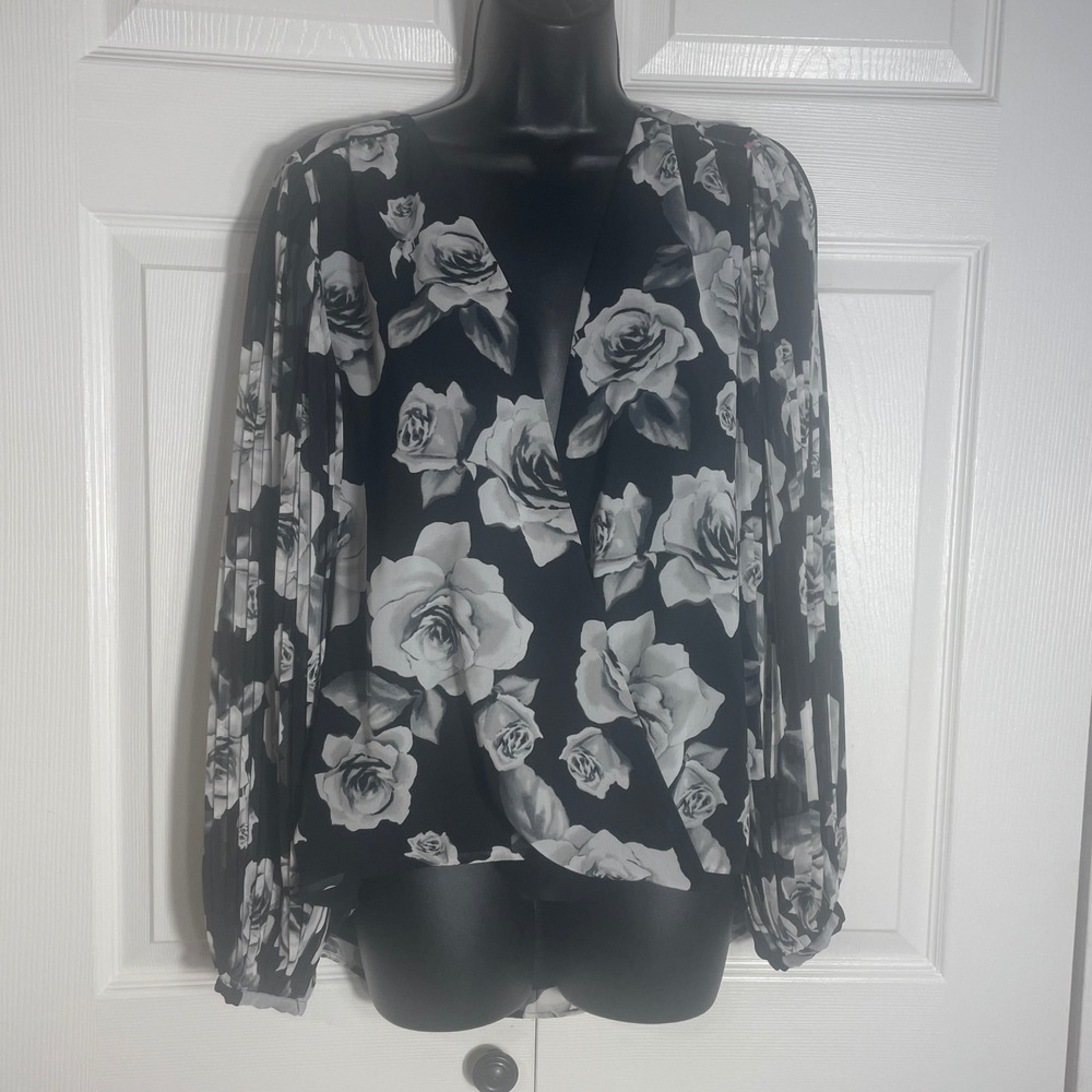 WHBM Faux Wrap Shirt Women 8 Black Floral Sheer Lined Long Sleeve Blouse‎ Top